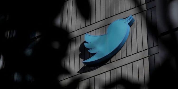 Илон Мъск обяви, че логото на Twitter ще бъде заменено с X