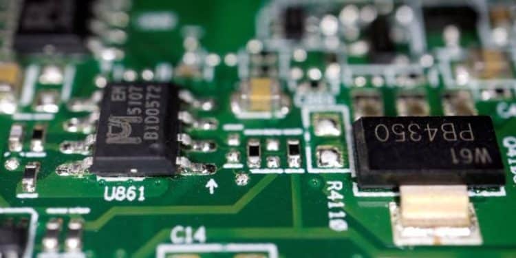 САЩ ще удължат за неопределено време освобождаването от такси на Китай за южнокорейските производители на чипове