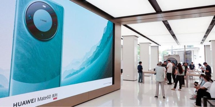 Зашемятаваш успех постигна Huawei с продажбата на Mate 60 Pro