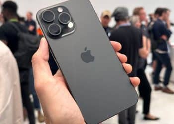 Apple с нова актуализация за iPhone 15