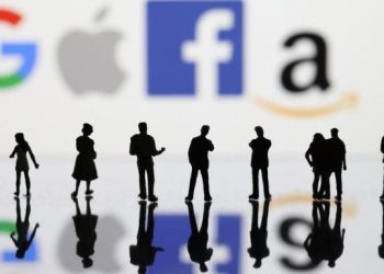 Технологичните гиганти обвинени в неспазването на новите правила на ЕС