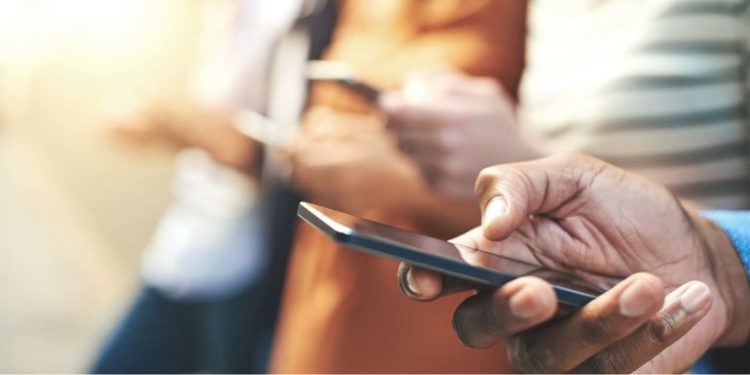 Рекорден ръст на продажбите на смартфони в Югоизточна Азия, докато в Китай се наблюдава спад