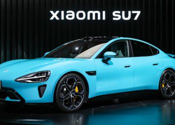 Xiaomi започва доставките на своя първи електрически автомобил SU7 този месец