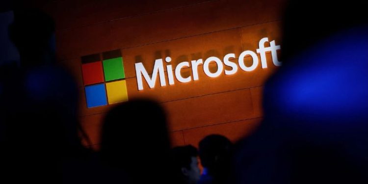 Microsoft представя устройства и функции с ИИ преди годишната конференцията за разработчици